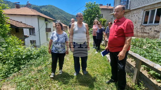 Жители на Смилян настояват за изграждане на улица, включена в проект още през 2019 г.