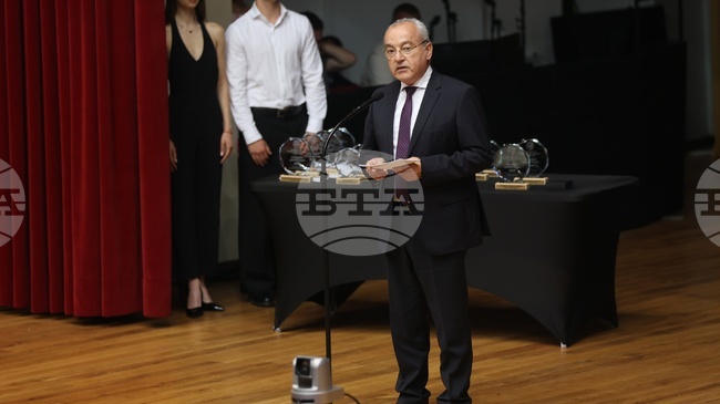 University of National and World Economy Recognizes Best Administrations from 2025