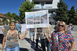 Свищов - електрически станции - изграждане  - протест