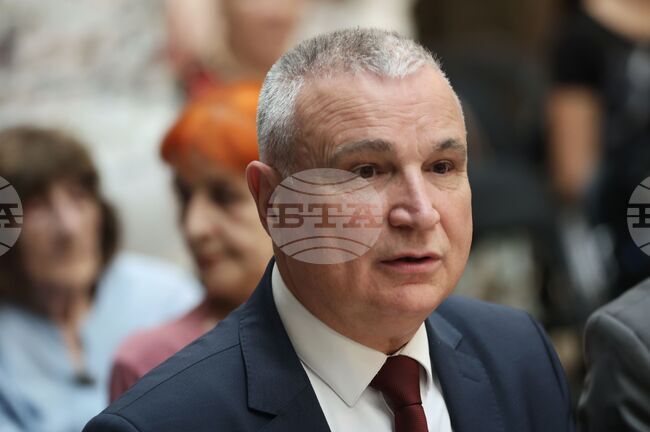До края на годината ще бъде връчена възстановената награда на името на Христо Ботев, каза зам.-министърът на културата Пламен Славов