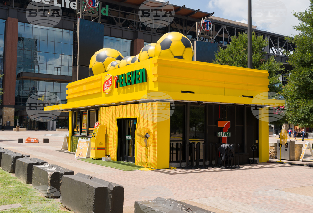 Lay's Bandwagon – 7-Eleven Takeover