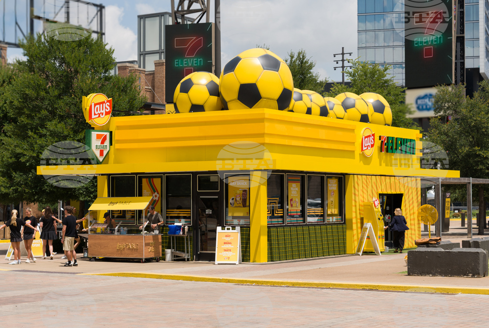 Lay's Bandwagon – 7-Eleven Takeover