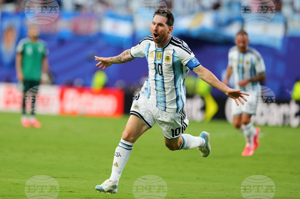 APTOPIX Algeria Argentina WCup Soccer