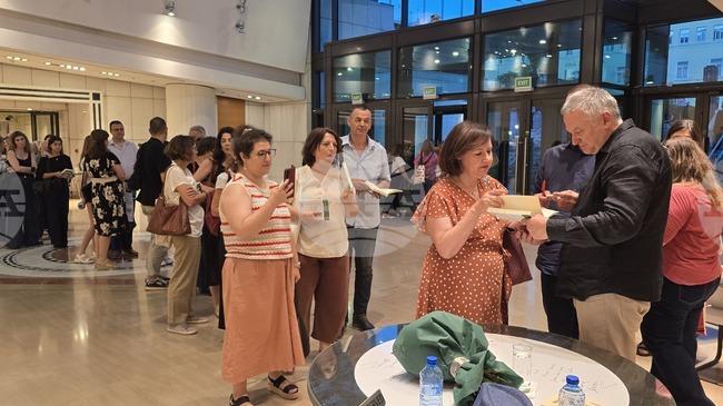 Bulgarian Writer Georgi Gospodinov Meets with Readers in Athens