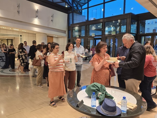 Bulgarian Writer Georgi Gospodinov Meets with Readers in Athens