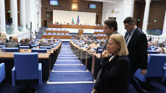 Bulgarian Lawmakers Freeze Their Salaries at March 2026 Levels