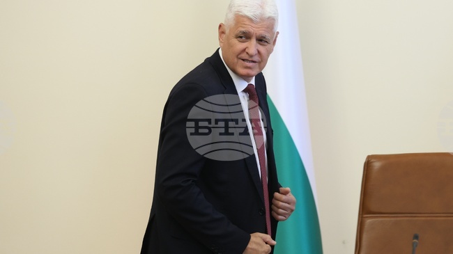 България ще продължи да изпълнява ангажиментите си към НАТО, каза министър Димитър Стоянов на среща на страните членки