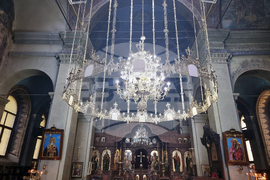 Ямбол - храм „Св. Николай Чудотворец” - полилей