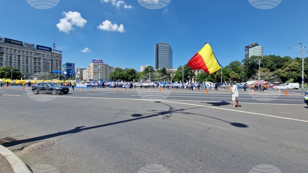 Румъния - Букурещ - протест на учители