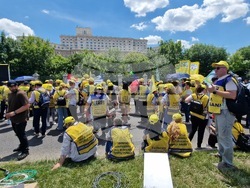 Румъния - Букурещ - протест на учители