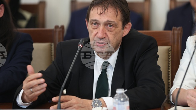Министърът на регионалното развитие и благоустройството Иван Шишков заяви, че лично ще отговаря за Агенция „Пътна инфраструктура“