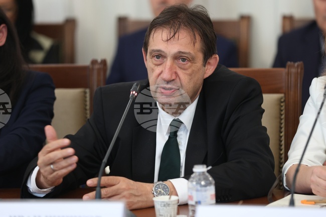 Министърът на регионалното развитие и благоустройството Иван Шишков заяви, че лично ще отговаря за Агенция „Пътна инфраструктура“