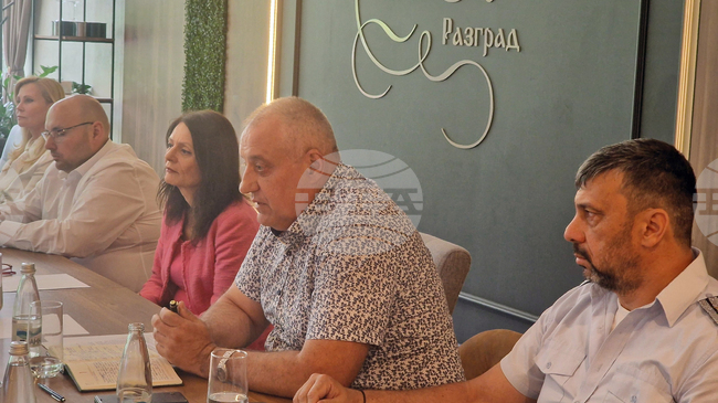 Наркотиците остават сред най-сериозните заплахи за децата, зависими има и сред 14-годишни, отчетоха от полицията в Разград на кръгла маса 