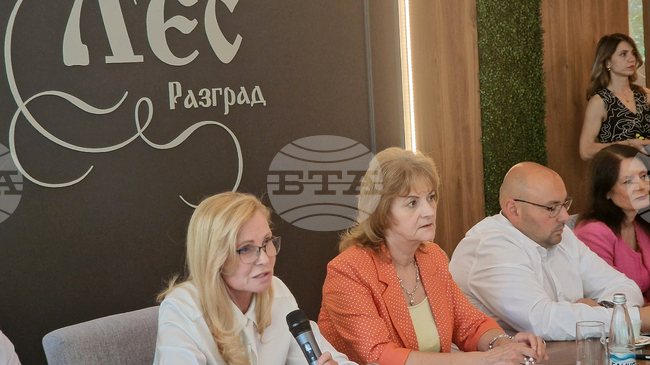Най-успешната превенция не започва с наказанието, а с доверието между родители, училище и институции, каза на кръгла маса в Разград Светлана Йорданова