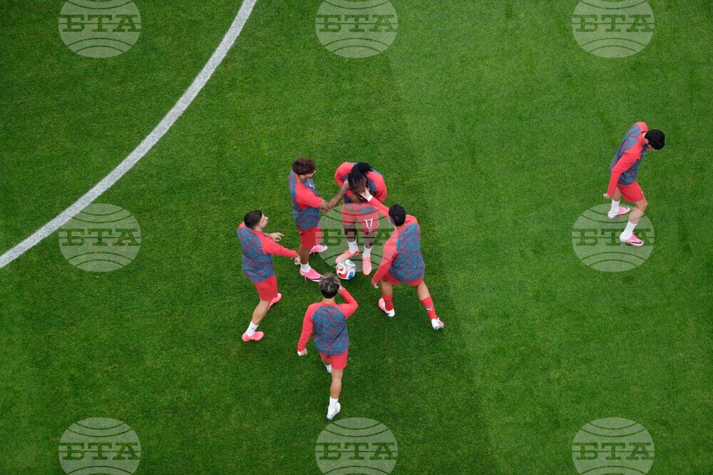 Congo Portugal WCup Soccer