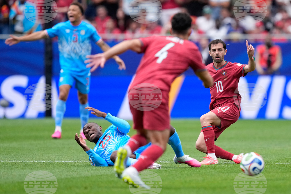 Congo Portugal WCup Soccer