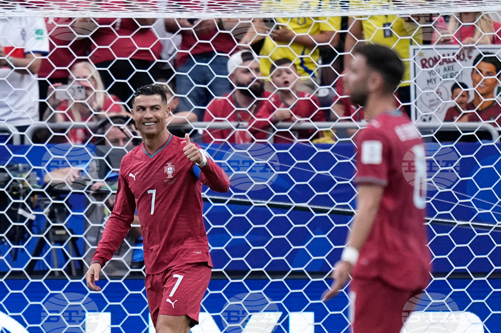 Congo Portugal WCup Soccer
