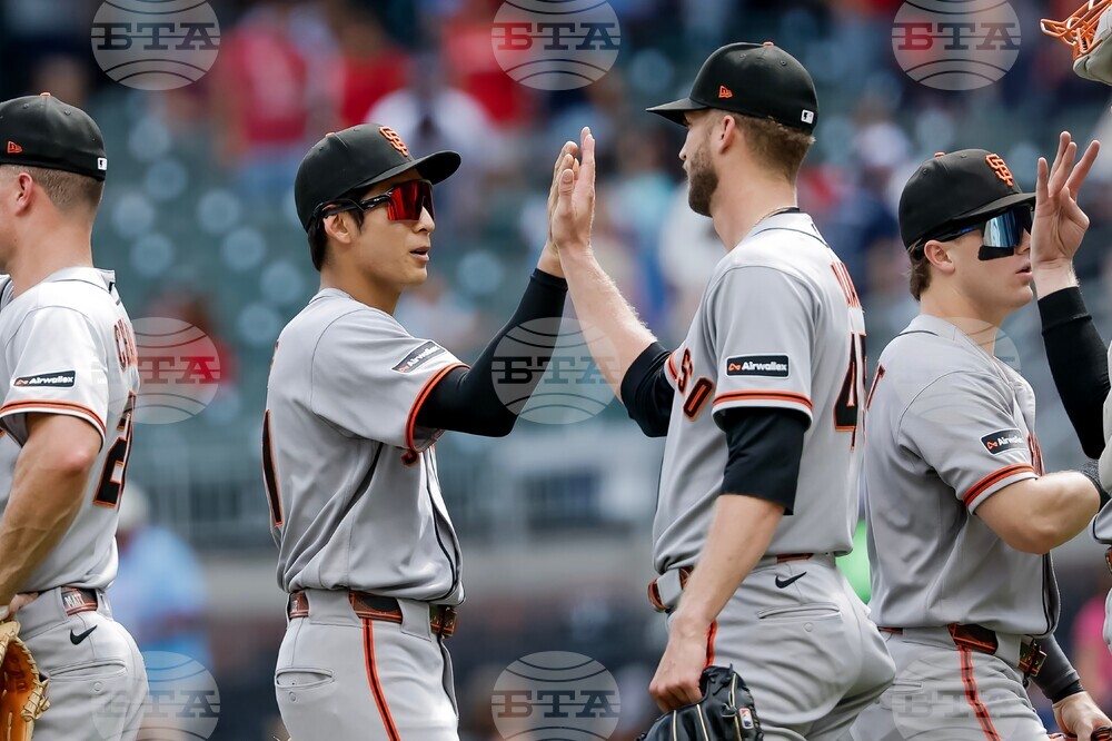 Giants Braves Baseball