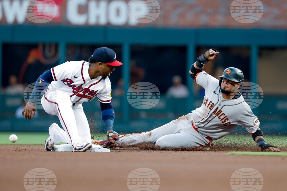 Giants Braves Baseball