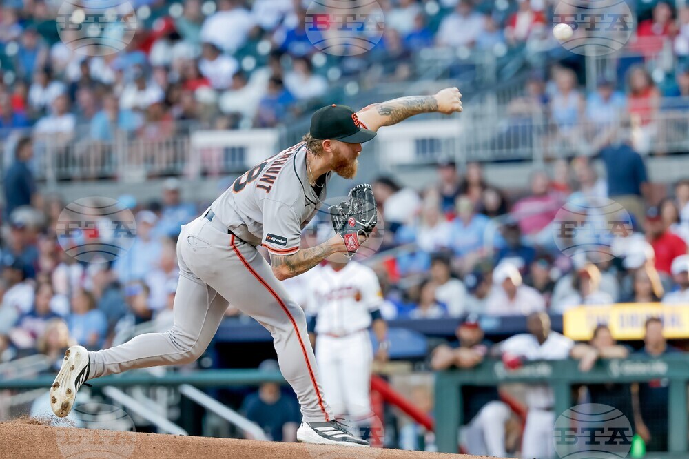 Giants Braves Baseball