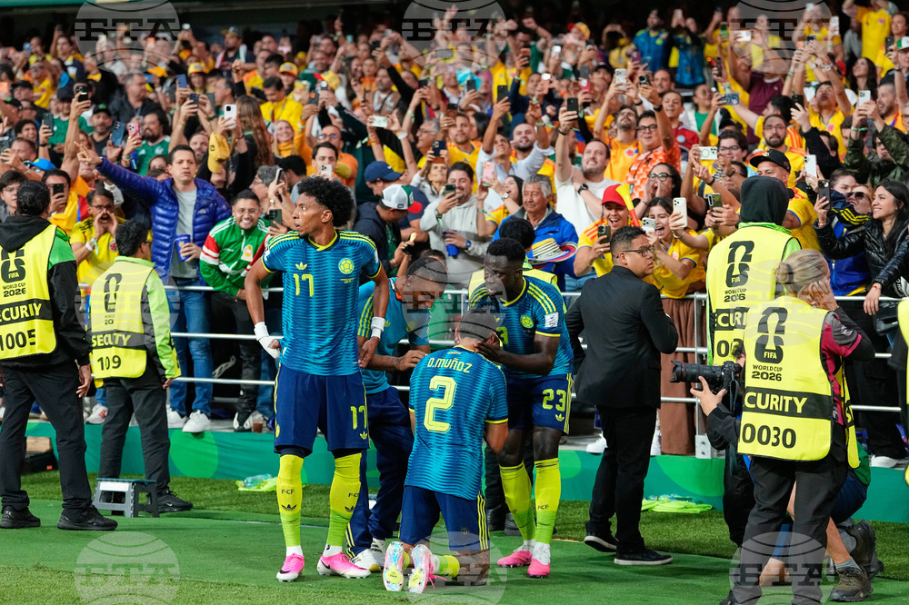 Colombia Uzbekistan WCup Soccer