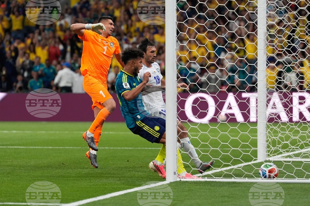 Colombia Uzbekistan WCup Soccer