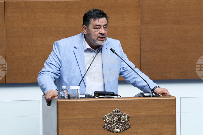 Continue the Change MP Velichkov Warns Judicial System Act Changes May Fall Short on Supreme Judicial Council Reform