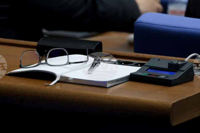 Парламентът обсъжда на второ четене промени в т.нар. удължителен бюджет