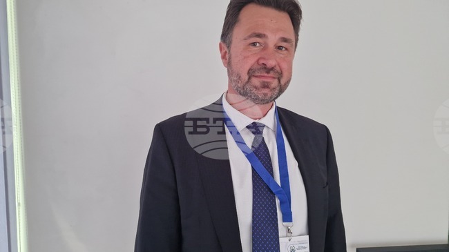 Груповите практики помагат на общопрактикуващите лекари в Търговище да се борят с недостига на кадри, посочи д-р Светослав Стефанов
