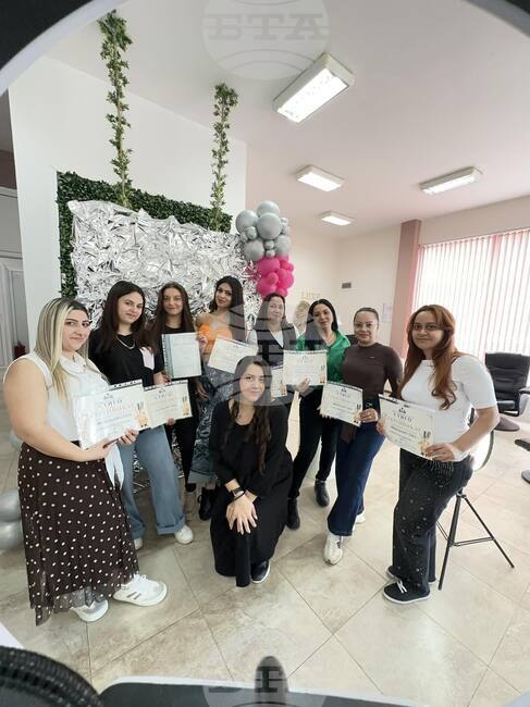 Двадесет и осем жени получиха сертификати за професионална квалификация по международен проект в Сливен