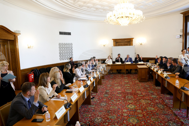 С 20 гласа „За“ Комисията по културата и медиите прие вътрешните правила за организацията и дейността си в 52-то Народно събрание