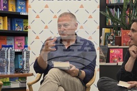 „В очакване на хубавото време. Избрано“ - литературна среща