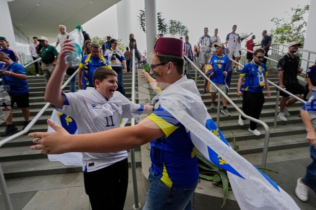 Bosnia Switzerland WCup Soccer