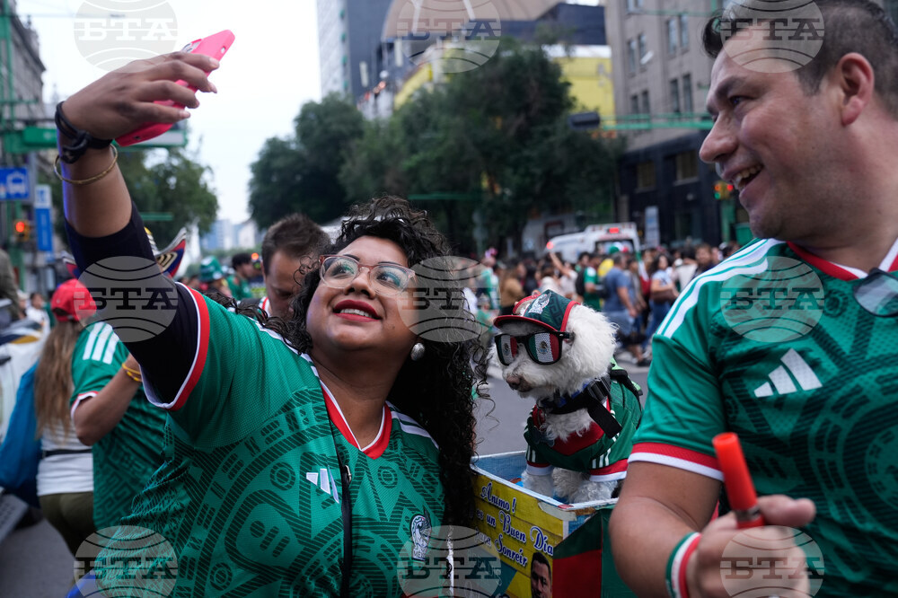 Mexico WCup Soccer Reaction