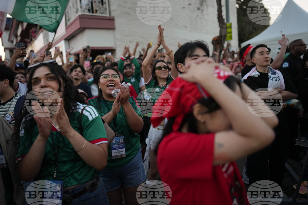 Los Angeles WCup Soccer Reaction