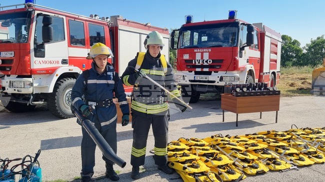 С допълнителни техника и оборудване ще разполагат пожарникарите в област Хасково за настъпващия пожароопасен сезон
