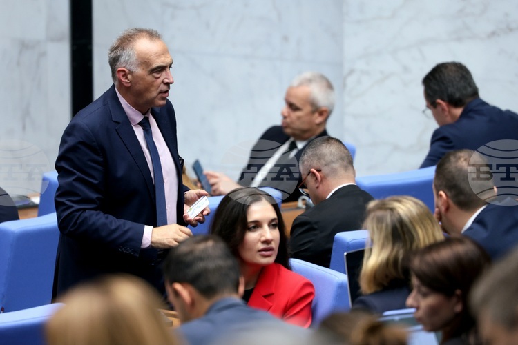 Credit Institutions Act Changes Pass on First Reading