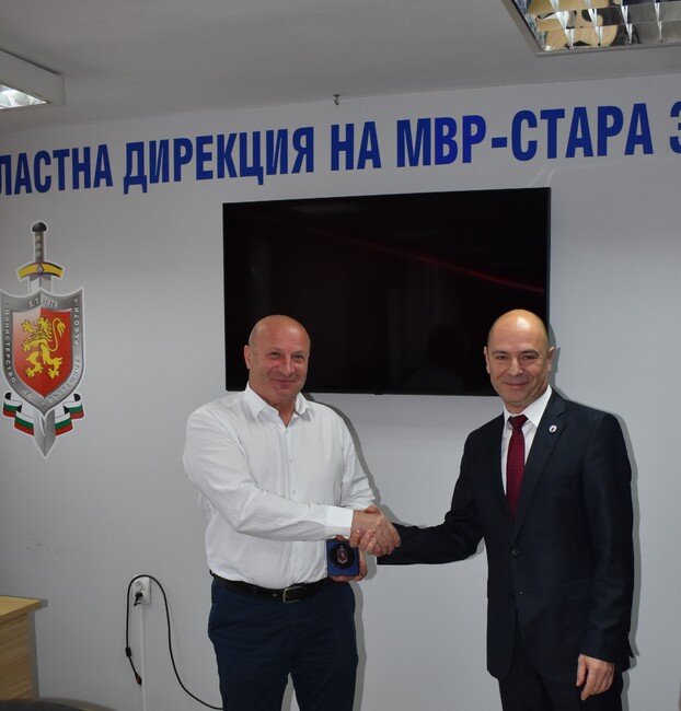 Директорът на полицията в Стара Загора напуска системата на МВР с почетен знак на министерството