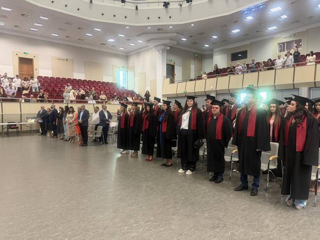 Областна администрация Русе: 80 бакалаври и магистри се дипломираха от Юридическия факултет на Русенския университет „Ангел Кънчев“