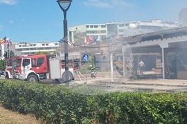 Слънчев бряг - пожар - търговски обекти