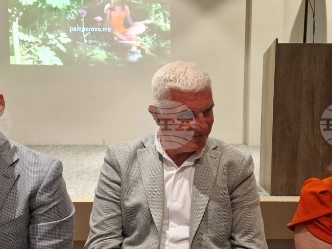 Родопите са единствената планина в България, включена в списъка на местата с лечебен въздух, посочи кметът на Чепеларе Боран Хаджиев на конференция в Пампорово