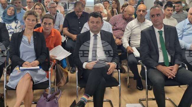 ФЕНА: Световният ден на бежанците беше отбелязан в Мостар с послания за солидарност и защита на човешките права