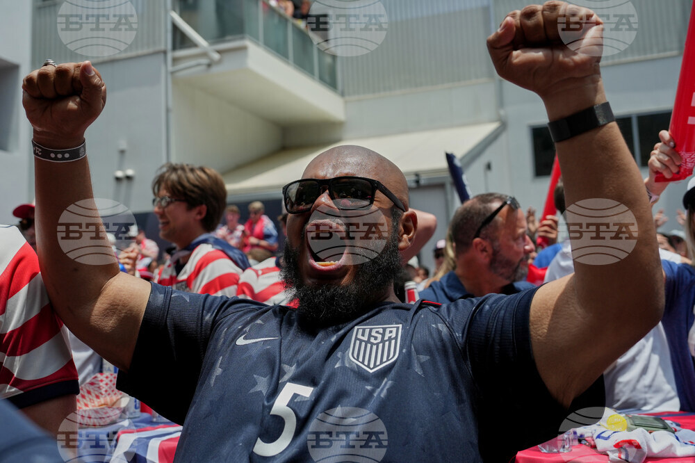 Los Angeles WCup Soccer Reaction