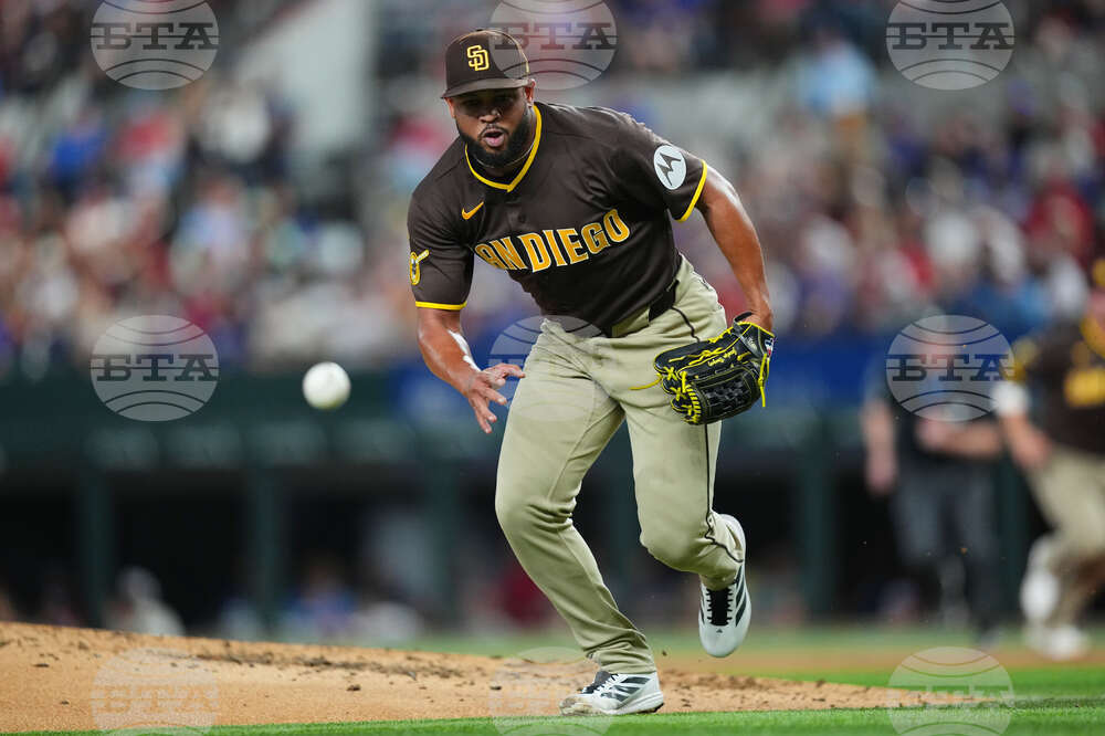 Padres Rangers Baseball