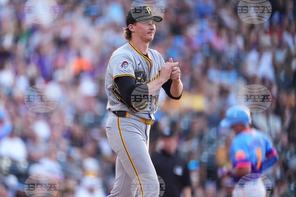 Pirates Rockies Baseball