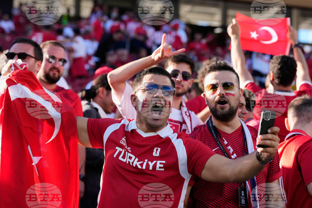 Paraguay Turkey WCup Soccer