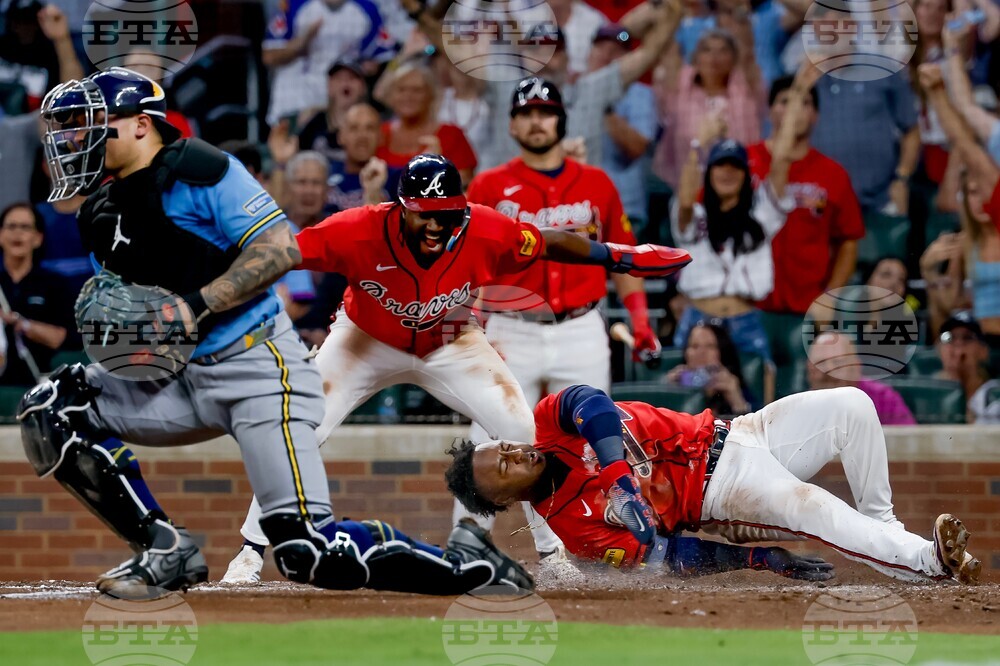 Brewers Braves Baseball