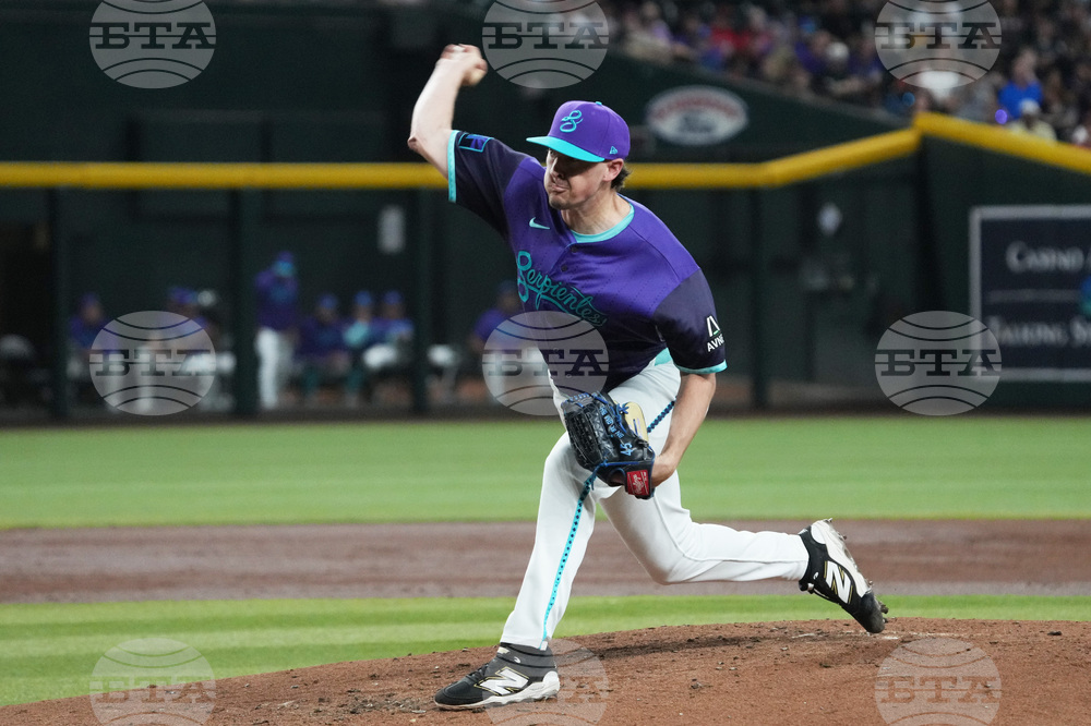 Twins Diamondbacks Baseball
