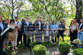 Копривщица - родова среща на Каблешковия род - Илияна Йотова