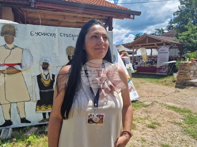 Гостите на Фестивала на сръчните ръце в село Бусинци могат да спечелят „дяволска стомна“, описана и в книгите на Васил Попов
